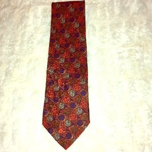 ERMENEGILDO ZEGNA TIE. EUC, 100% SILK